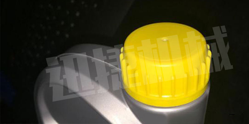 全自動蜂蜜灌裝機(jī)價(jià)格成為生產(chǎn)者購買機(jī)器最關(guān)心的問題